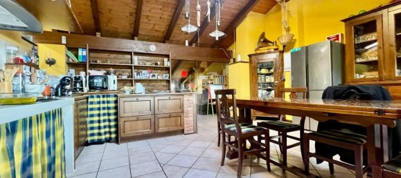 10-Zimmer Haus in Castellamonte, Italy, Nr. 24363 44