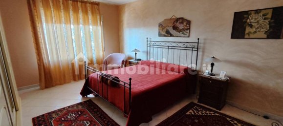 2 Schlafzimmer Wohnung in Enna, Italy, Nr. 351584 8