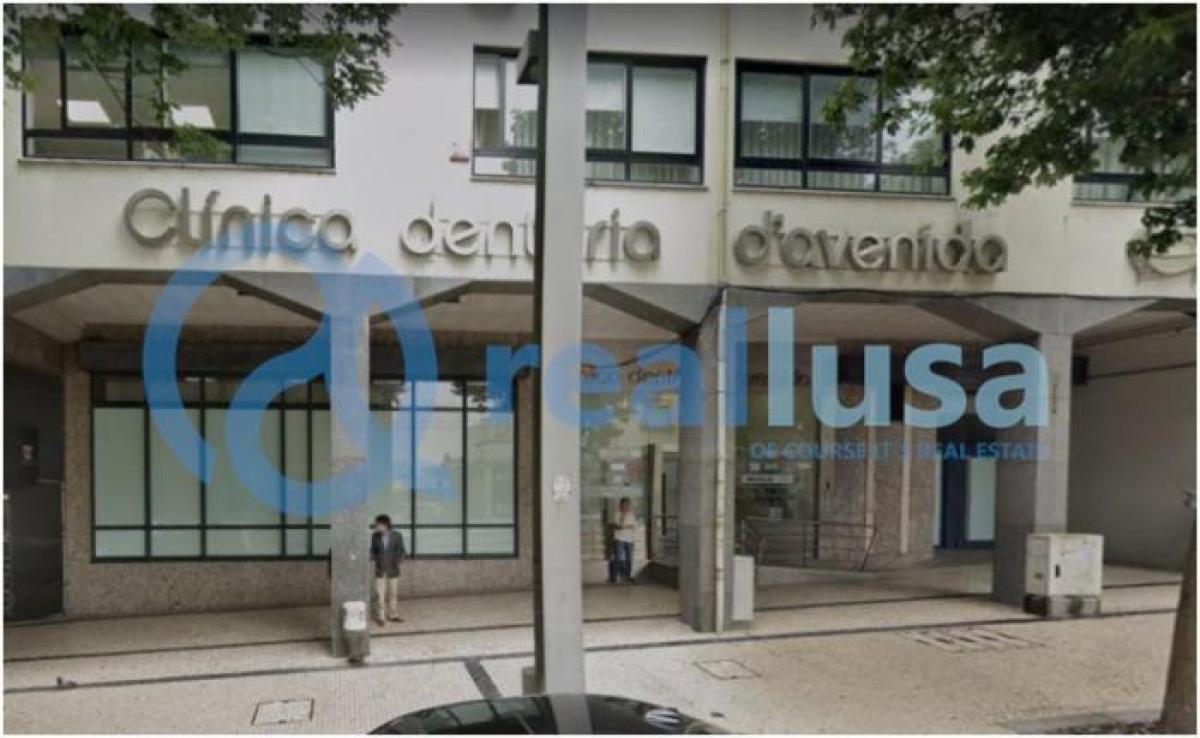  محل تجاري في Vila Nova de Gaia, Portugal 1422متر مربع رقم 8092