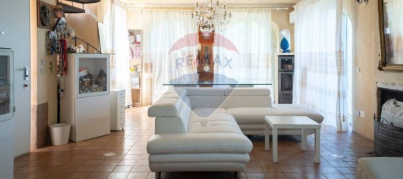 2 bedrooms House in Arcevia, Italy No. 292126 10