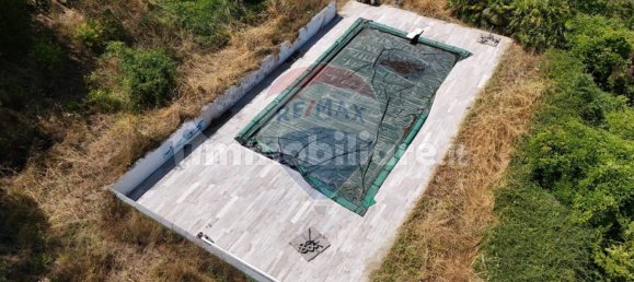 2 bedrooms House in Arcevia, Italy No. 292126 7