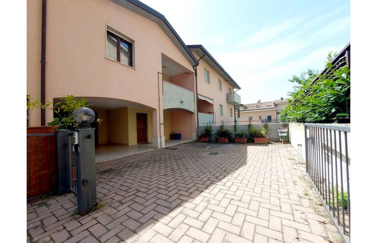 4 bedrooms House in Passignano sul Trasimeno, Italy No. 253255