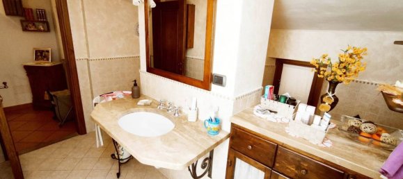 Casa de 2 dormitorios en Serravalle Pistoiese, Italy No. 192387 23