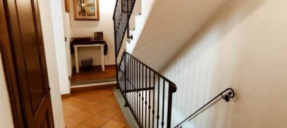 Casa de 2 dormitorios en Serravalle Pistoiese, Italy No. 192387 10