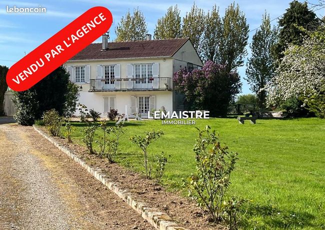 4 bedrooms House in Seine-Maritime, France No. 353917