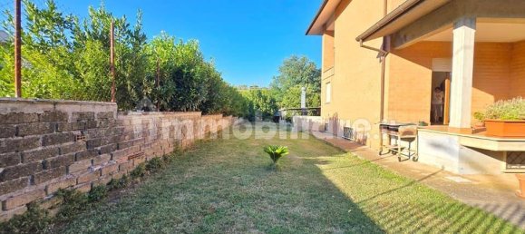 3 bedrooms Villa in Labico, Italy No. 330751 3