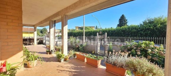3 bedrooms Villa in Labico, Italy No. 330751 5