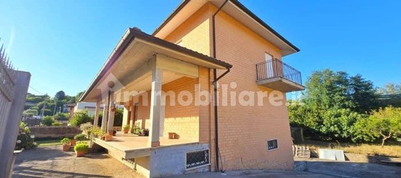 3 bedrooms Villa in Labico, Italy No. 330751 2