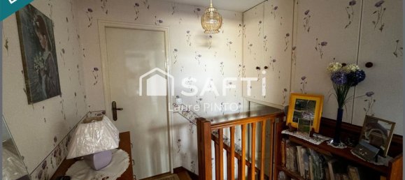 Casa de 2 dormitorios en Machault, France No. 57824 12