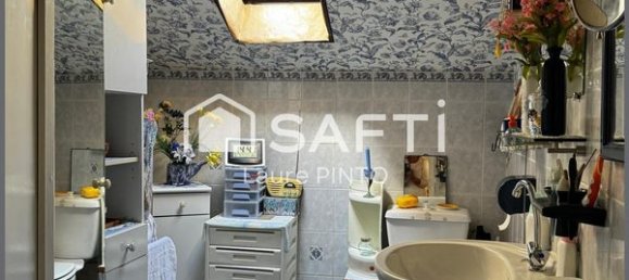 Casa de 2 dormitorios en Machault, France No. 57824 13