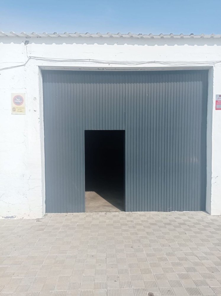 700m² Warehouse in Andalusia, Spain No. 152118