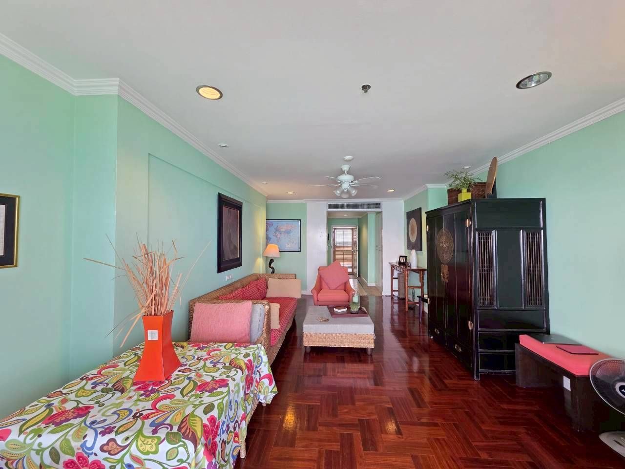 Кондоминиум  с 2 спальнями в Ча-ам, Таиланд № 74345