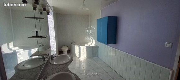 3 bedrooms House in Vienne, France No. 309963 2