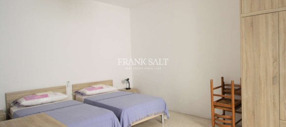 3 bedrooms Penthouse in Sliema, Malta No. 4328 14