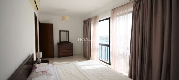 3 bedrooms Penthouse in Sliema, Malta No. 4328 10