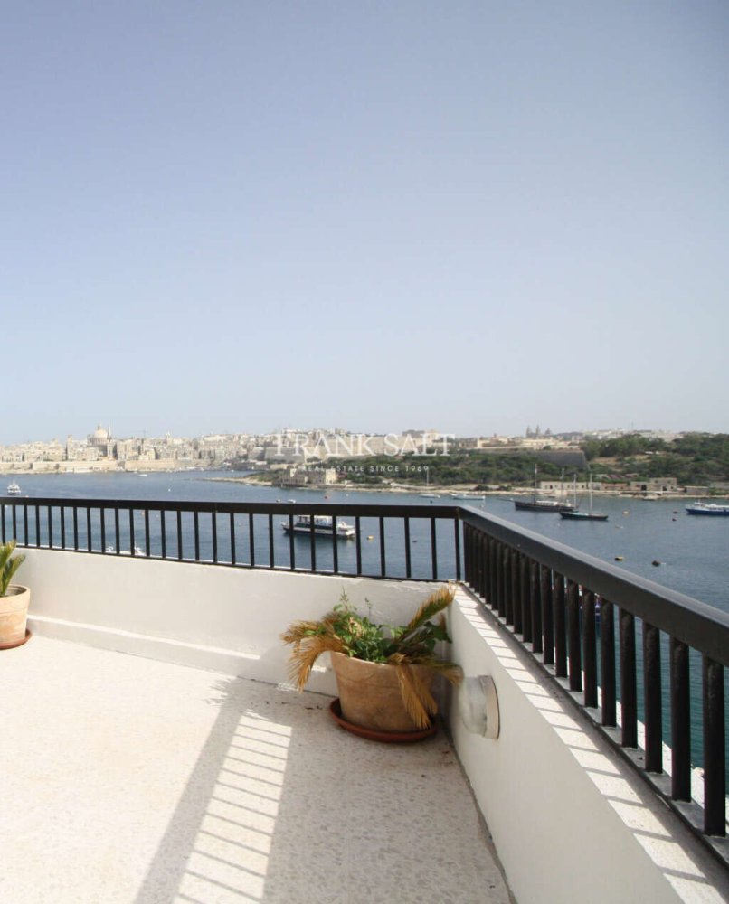 3 bedrooms Penthouse in Sliema, Malta No. 4328