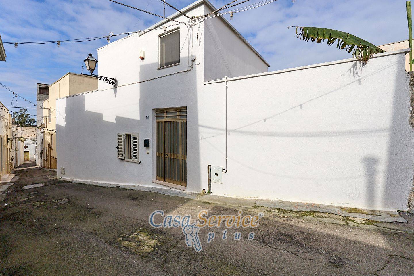 2 bedrooms House in Matino, Italy No. 93112