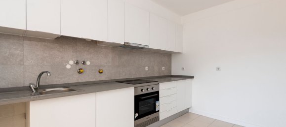 3 bedrooms House in Cascais, Portugal No. 179191 12