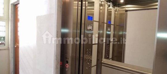 3 bedrooms Penthouse in Bari, Italy No. 283846 7