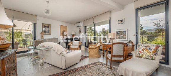 Apartamento de 2 dormitorios en Marseille, France No. 322784 7