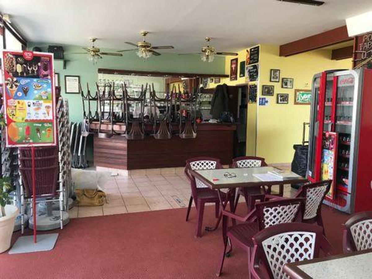 Bureau à Dienville, France No. 20799