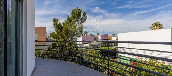 3 bedrooms House in Palmela, Portugal No. 175070 9