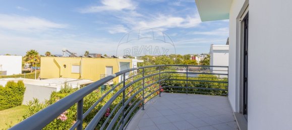 3 bedrooms House in Palmela, Portugal No. 175070 10