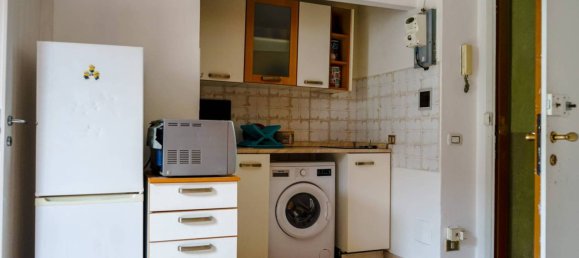 1 bedroom Apartment in Milan, Italy No. 294603 6