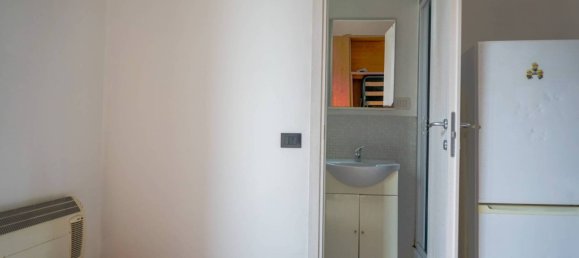 1 bedroom Apartment in Milan, Italy No. 294603 7