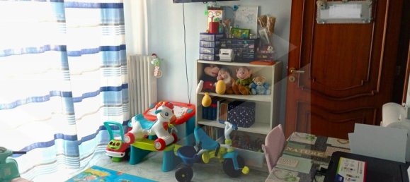 Apartamento de 4 habitaciónes en Bari, Italy No. 33856 50