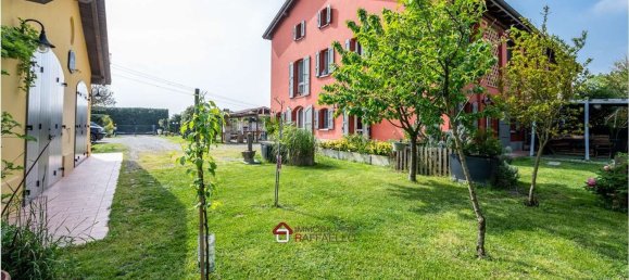 4 rooms Villa in Modena, Italy No. 176892 10