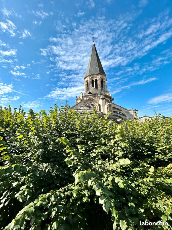 2 غرف نوم شقة في Poissy, France رقم 165064