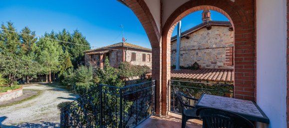 Дом с 20 комнатами в Торрита ди Сьена, Италия № 167120 17