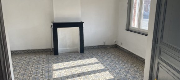 Moradia em banda T2 em Cambrai, France N.º 160418 3