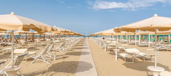 5 rooms Commercial property in Camaiore, Italy No. 232500 33