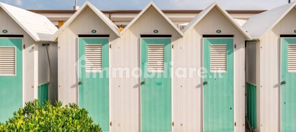 5 rooms Commercial property in Camaiore, Italy No. 232500 12