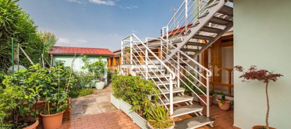 5 rooms Commercial property in Camaiore, Italy No. 232500 26