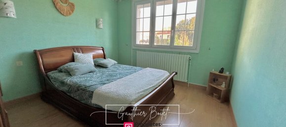 5 bedrooms House in Paris, France No. 326919 9