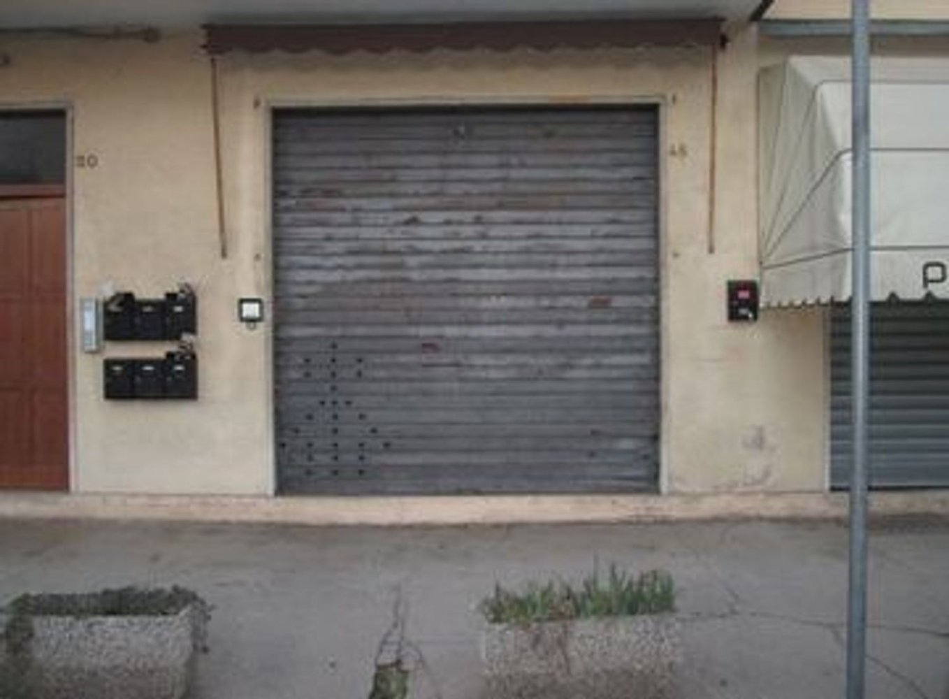 122m² Garage in Sondrio, Italy No. 385503