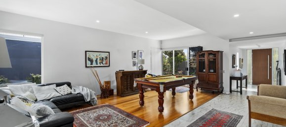 5 bedrooms House in Robina, Australia No. 303 3