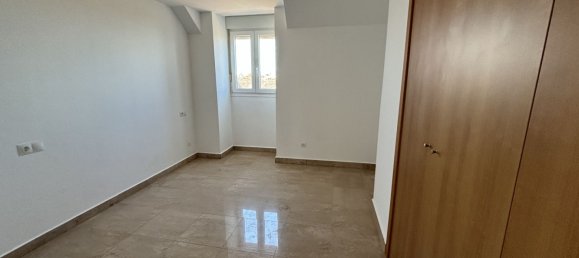 3 bedrooms Penthouse in La Duquesa, Spain No. 151598 34