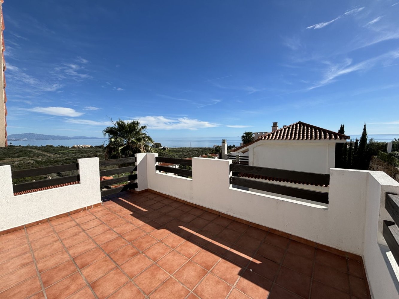 3 bedrooms Penthouse in La Duquesa, Spain No. 151598