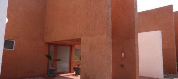 3 bedrooms House in Queretaro, Mexico No. 147646 2