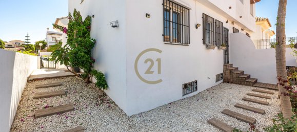 4 bedrooms House in Alcorrin, Spain No. 81182 3