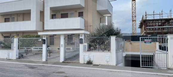 Almacén de 2 habitaciónes en Manfredonia, Italy No. 28058 4