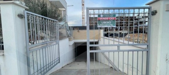 Almacén de 2 habitaciónes en Manfredonia, Italy No. 28058 5