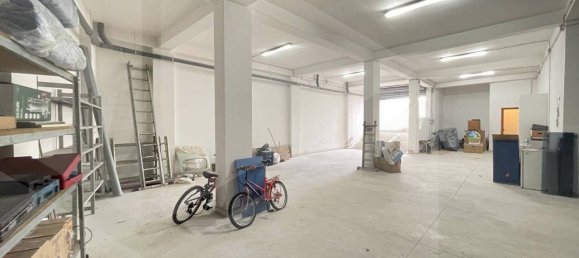 Almacén de 2 habitaciónes en Manfredonia, Italy No. 28058 14