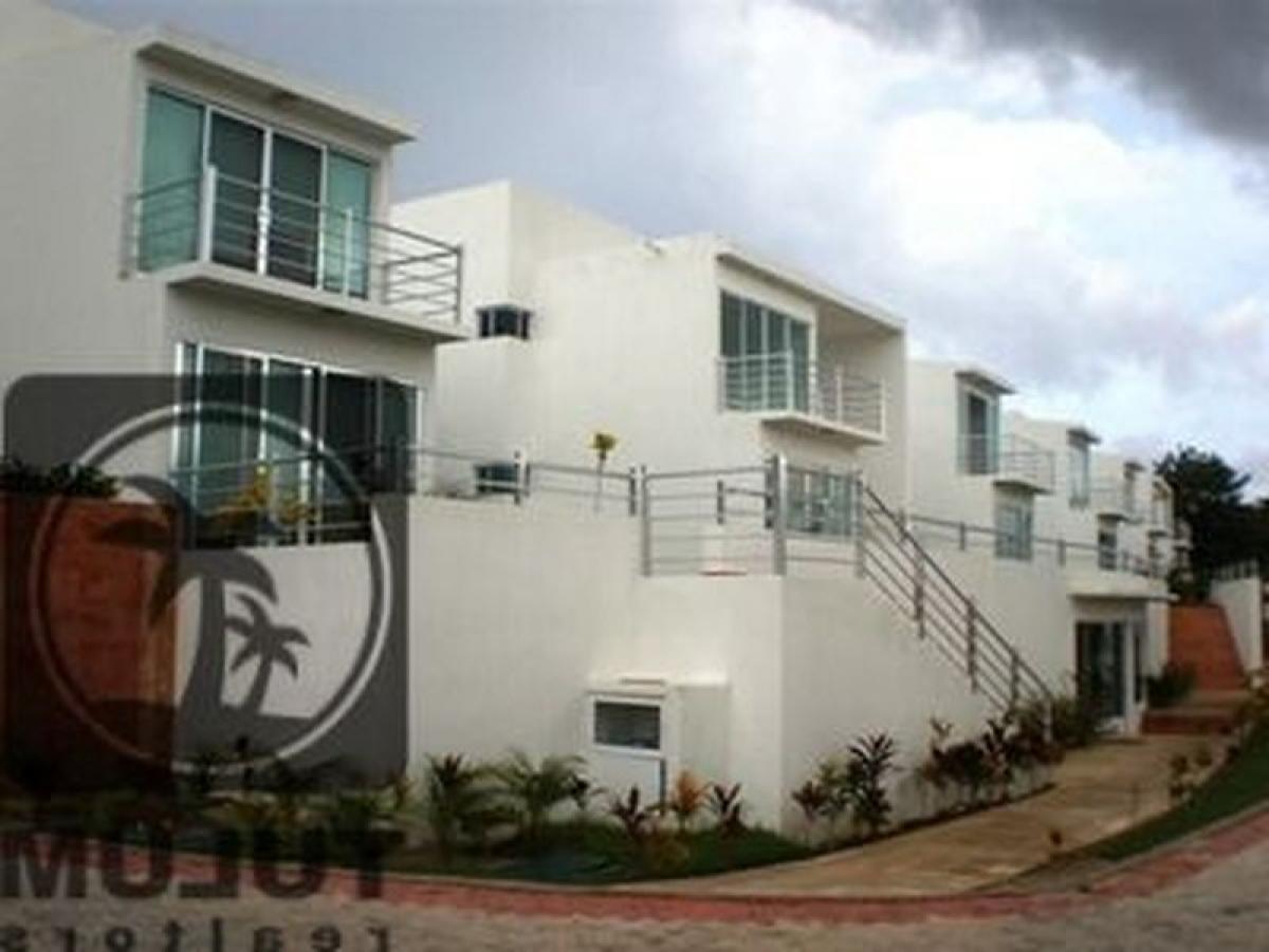 3 bedrooms House in Solidaridad, Mexico No. 179447