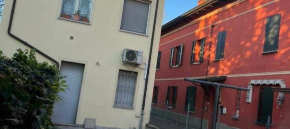 Дом с 7 комнатами в Кампеджине, Италия № 30309 7