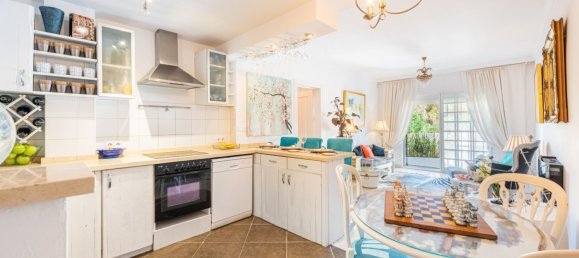 2 Schlafzimmer Haus in Marbella, Spain, Nr. 30098 11